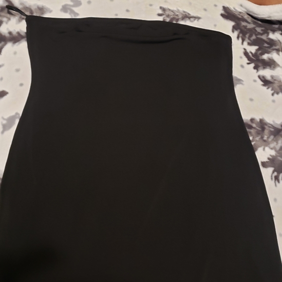 Black strapless dress - Picture 2 of 3